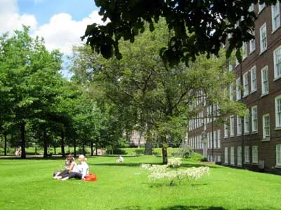 An image of Gray's Inn Gardens