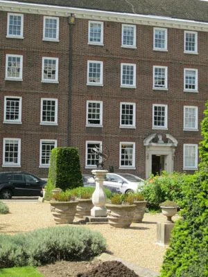 An image of Gray's Inn South Square
